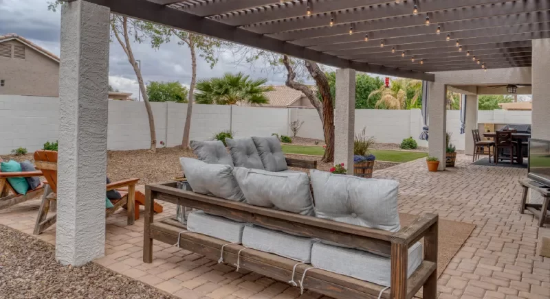 Pr&eacute;paration de sol pour terrasse en bois